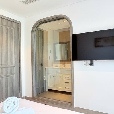 Bright Elegant Apartment for Rent Near the Beach, Da Nang, Vietnam