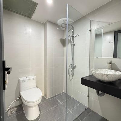 Modern Furnished Apartment for Rent Near the Beach, Da Nang, Vietnam