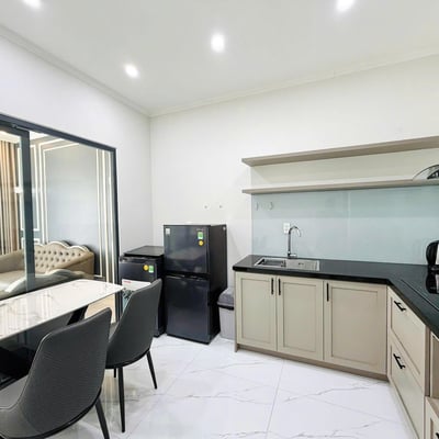 Stilvolle Luxuswohnung mit Meerblick zur Miete, Da Nang, Vietnam