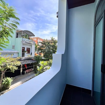 Bright studio apartment with balcony for rent near the beach, Da Nang, Vietnam