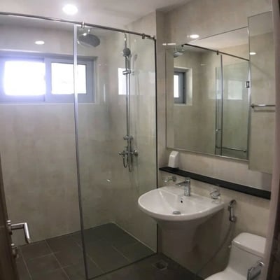 Mieten Sie eine gemütliche, möblierte 100 m² Wohnung im Blooming Tower, Da Nang