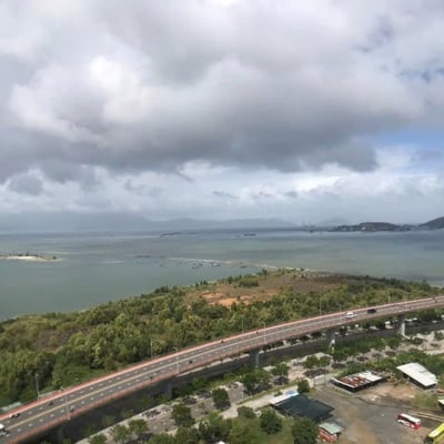 Mieten Sie eine gemütliche, möblierte 100 m² Wohnung im Blooming Tower, Da Nang