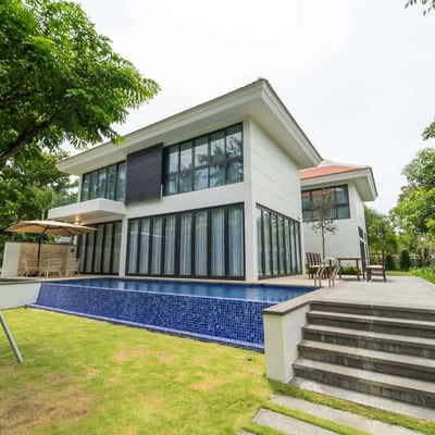Location d'une villa luxueuse et meublée de 433 m² dans le quartier de Ngu Hanh Son, Da Nang