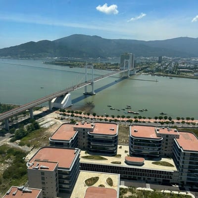 Alquiler de un apartamento confortable, 100 m², Blooming Tower, distrito de Hai Chau, Da Nang, Vietnam