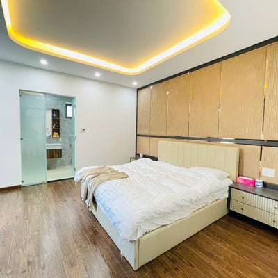 Alquiler de una casa de lujo y luminosa de 350 m² con un hermoso jardín en el distrito de Hai Chau, Da Nang, Vietnam