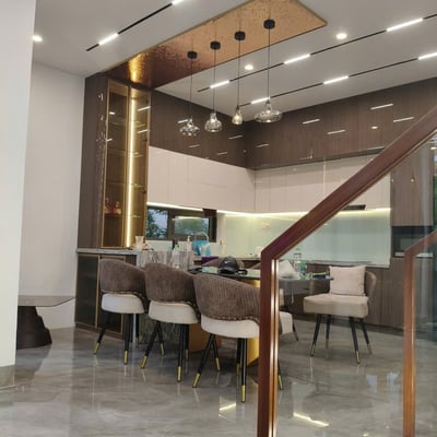 Alquiler de una casa de lujo y luminosa de 350 m² con un hermoso jardín en el distrito de Hai Chau, Da Nang, Vietnam