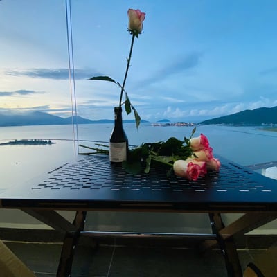 Alquiler de apartamento de lujo y amueblado con vistas a la playa, Blooming Tower, Hai Chau, Da Nang, Vietnam
