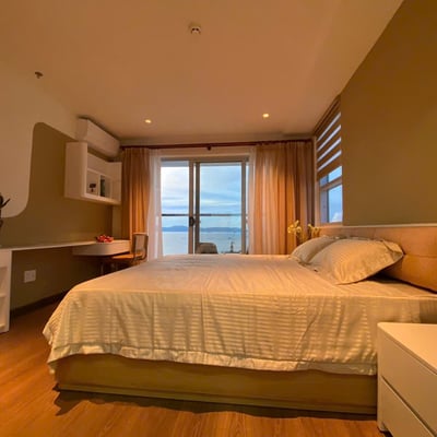 Alquiler de apartamento de lujo y amueblado con vistas a la playa, Blooming Tower, Hai Chau, Da Nang, Vietnam