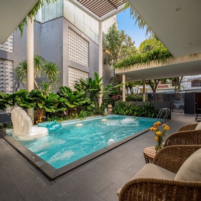 Rent a luxury, fully furnished villa with pool, Hai Chau, Da Nang, Vietnam