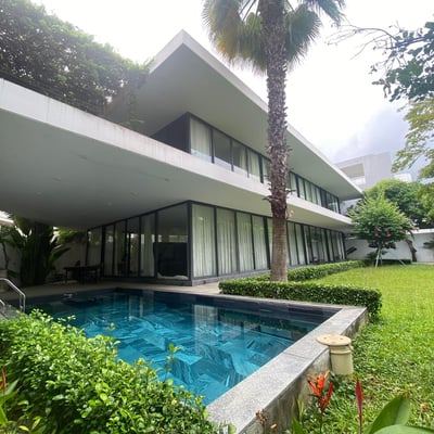 Rent a luxury villa with pool and garden, 800 m², Ngu Hanh Son, Da Nang, Vietnam