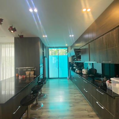 Rent a luxury villa with pool and garden, 800 m², Ngu Hanh Son, Da Nang, Vietnam
