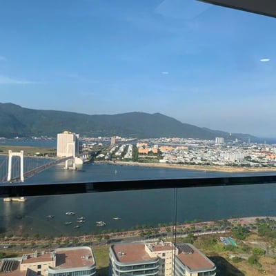 Appartement spacieux 153m² avec vue sur la rivière à louer, district Hai Chau, Da Nang, Vietnam