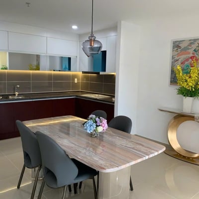 Appartement spacieux 153m² avec vue sur la rivière à louer, district Hai Chau, Da Nang, Vietnam