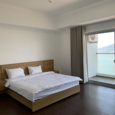 Appartement spacieux 153m² avec vue sur la rivière à louer, district Hai Chau, Da Nang, Vietnam