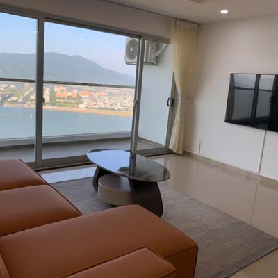 Appartement spacieux 153m² avec vue sur la rivière à louer, district Hai Chau, Da Nang, Vietnam