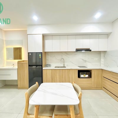 Alquiler a largo plazo de un apartamento luminoso con balcón espacioso, Da Nang, Vietnam