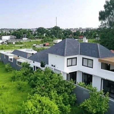 Alquiler a largo plazo de una villa espaciosa de 3 dormitorios en Indonesia, Kerobokan