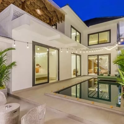 Alquiler a largo plazo de una villa espaciosa de 3 dormitorios en Indonesia, Kerobokan