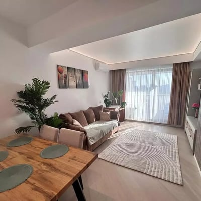 Alquiler a largo plazo de un apartamento de 2 habitaciones, 55 m², Bucarest, Rumanía