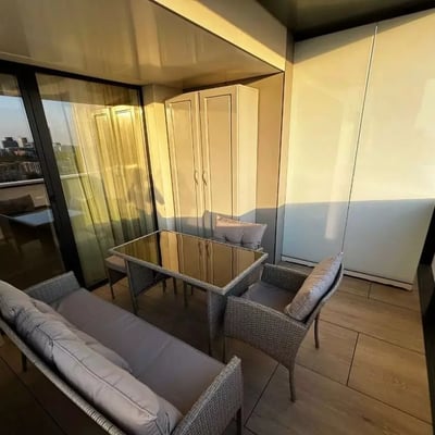 Alquiler a largo plazo de un apartamento de 2 habitaciones, 55 m², Bucarest, Rumanía