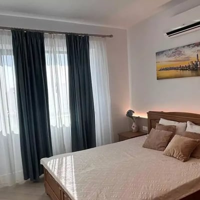 Alquiler a largo plazo de un apartamento de 2 habitaciones, 55 m², Bucarest, Rumanía