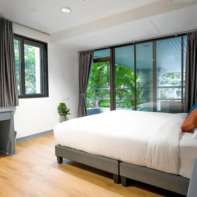 Location d'appartement moderne et spacieux de 2 chambres dans le district de Pathum Wan, Bangkok, Thaïlande