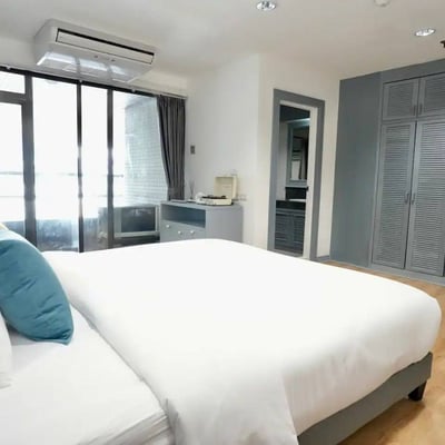Location d'appartement moderne et spacieux de 2 chambres dans le district de Pathum Wan, Bangkok, Thaïlande