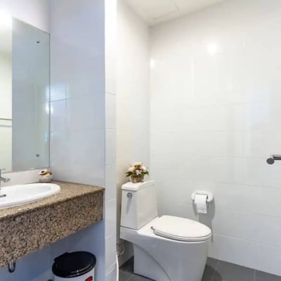 Stylish and spacious 4-bedroom house rental in Khlong Toei district, Bangkok, Thailand