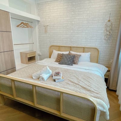 Alquiler de apartamento moderno de 2 dormitorios en el distrito de Phra Nakhon, Bangkok, Tailandia