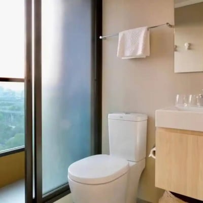 Spacious 2-bedroom apartment rental in Din Daeng district, Bangkok, Thailand