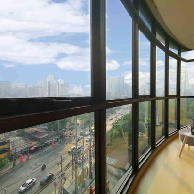 Spacious 2-bedroom apartment rental in Din Daeng district, Bangkok, Thailand