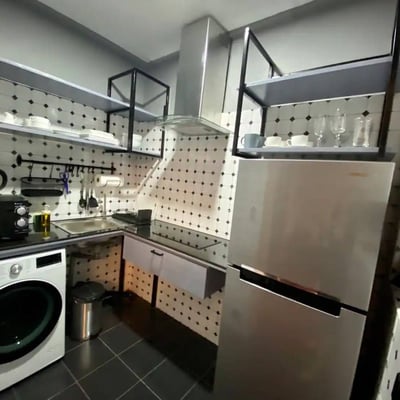 Location d'appartement moderne de 1 chambre avec vue sur le jardin et la ville à Khlong Toei Nuea, Bangkok, Thaïlande