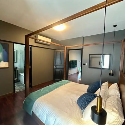 Location d'appartement moderne de 1 chambre avec vue sur le jardin et la ville à Khlong Toei Nuea, Bangkok, Thaïlande