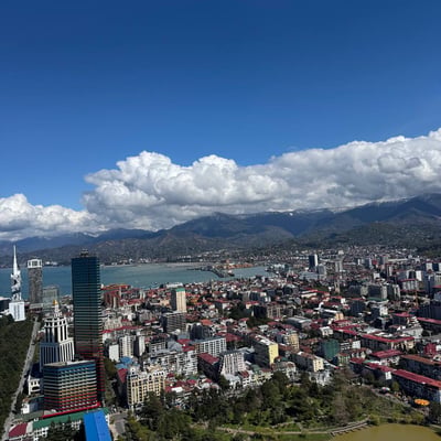 Аренда современной квартиры с видом на море и горы, 50 м², Батуми, Грузия