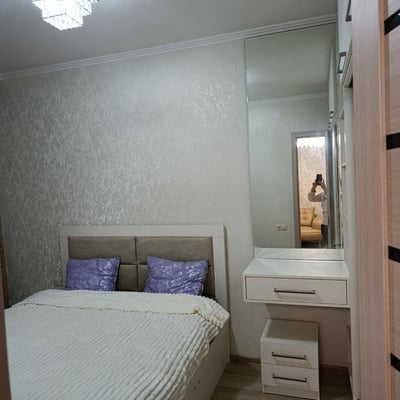 Location d’un appartement lumineux et meublé avec deux chambres, 74 m², Batoumi, Géorgie