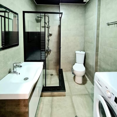 Location d’un appartement confortable avec vue sur la mer, 60 m², Batoumi, Géorgie