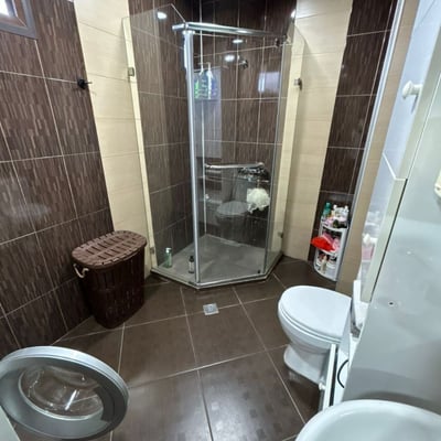 Appartement spacieux de 180 m² à louer à long terme à Batumi, Géorgie