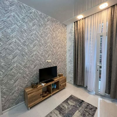 Cozy 45 m² apartment for long-term rent near a park in Batumi, Georgia