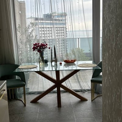 Gemütliche Wohnung 100 m² mit großer Terrasse zur Langzeitmiete in Batumi, Georgien