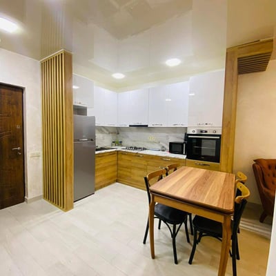 Apartamento luminoso y amueblado de 55 m² en alquiler en Batumi, Georgia