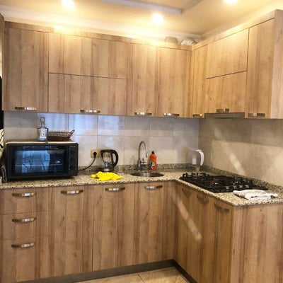 Просторная меблированная квартира 90 м² с видом на море в аренду, Батуми, Грузия