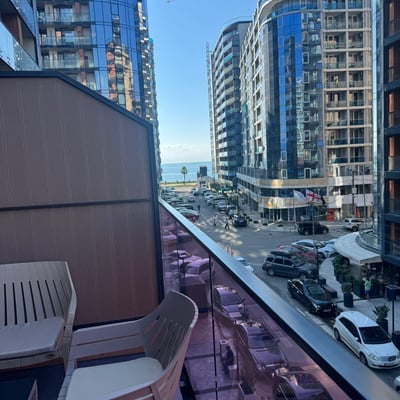 Neues möbliertes Studio 47 m² mit Terrasse in Rainbow zur Miete, Batumi, Georgien