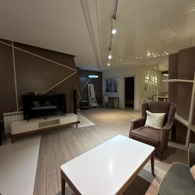 Location appartement spacieux meublé, 121 m², Batumi, Géorgie