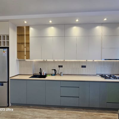 Location appartement confortable meublé avec rénovation moderne, 65 m², Batumi, Géorgie