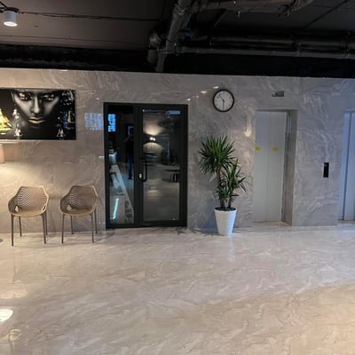 Location appartement confortable meublé avec rénovation moderne, 65 m², Batumi, Géorgie