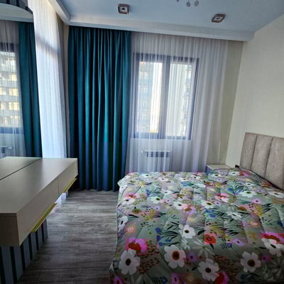 Alquiler de apartamento acogedor amueblado con buena renovación, 65 m², Batumi, Georgia