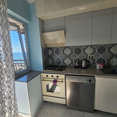 Geräumige möblierte wohnung zur miete, 80 m², Batumi, Georgien