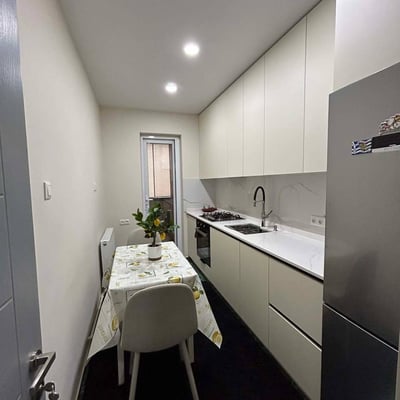 Аренда просторной, светлой меблированной квартиры, 110 м², Batumi, Грузия