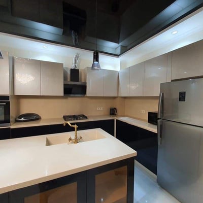 Alquiler de apartamento amplio, cómodo, 130 m², Batumi, Georgia