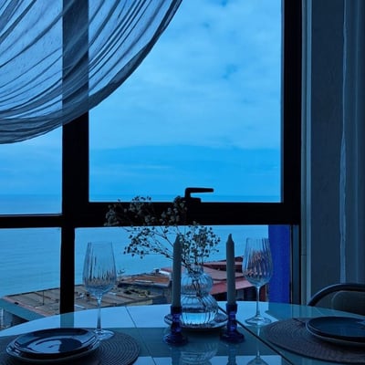 Alquiler de apartamento acogedor, amueblado con vista al mar, 50 m², Batumi, Georgia